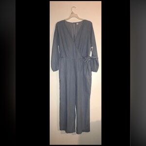 NWT OLD NAVY M Jumpsuit cropped